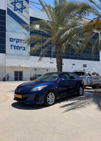 מודעת רכב מאזדה 3