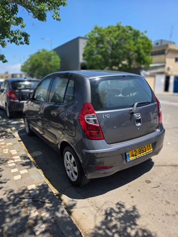יונדאי i10