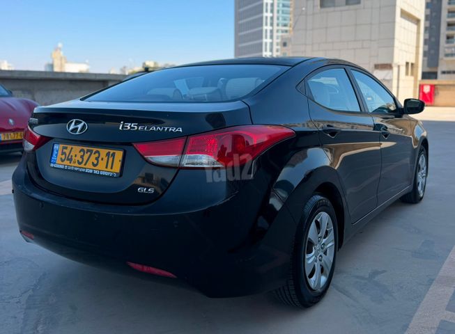 יונדאי I35
