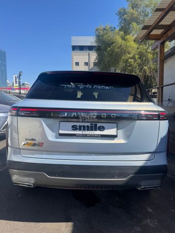 ג'אקו J7