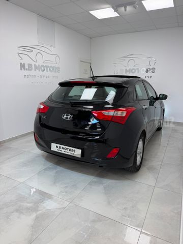 יונדאי i30