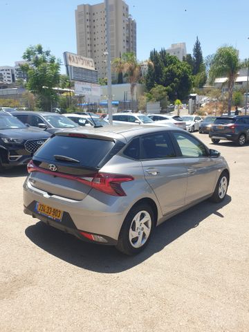 יונדאי i20