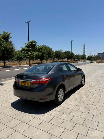 מודעת רכב טויוטה קורולה 1
