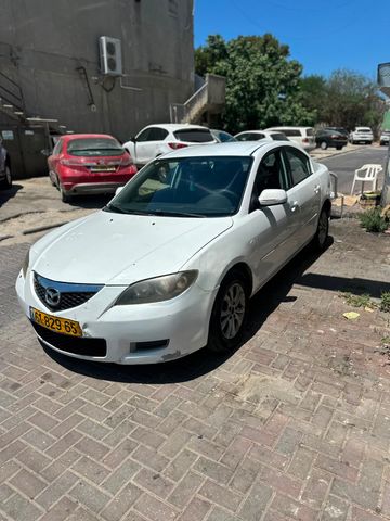 מודעת רכב מאזדה 3