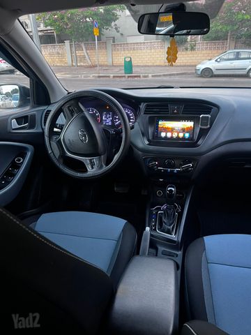 יונדאי i20