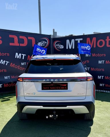 ג'אקו J7