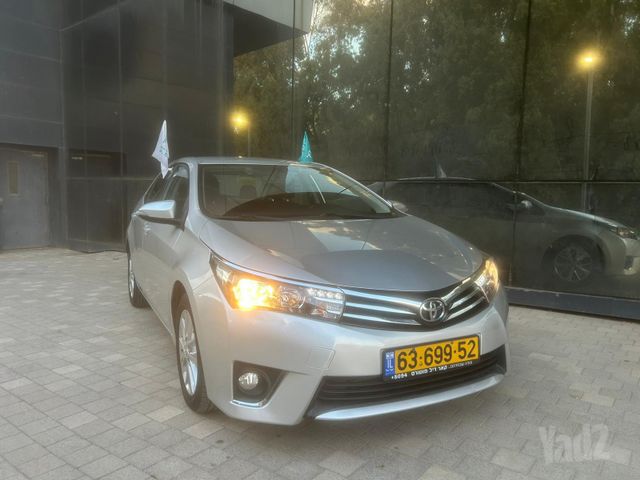 מודעת רכב טויוטה קורולה