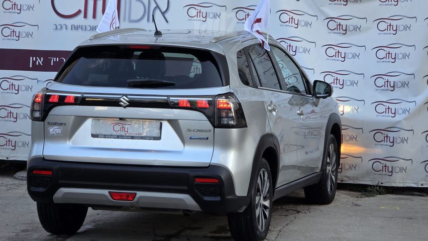 סוזוקי S-Cross