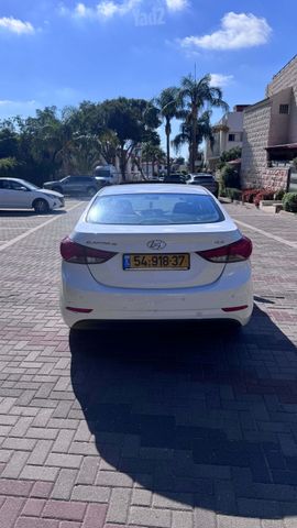 יונדאי I35