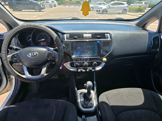 מודעת רכב קיה ריו 2