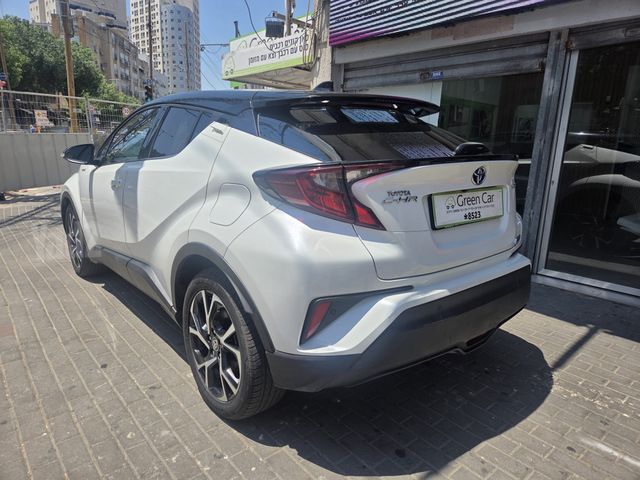טויוטה C-HR