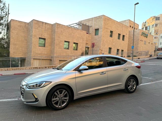 יונדאי אלנטרה