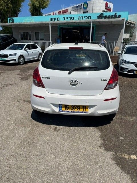 יונדאי i20