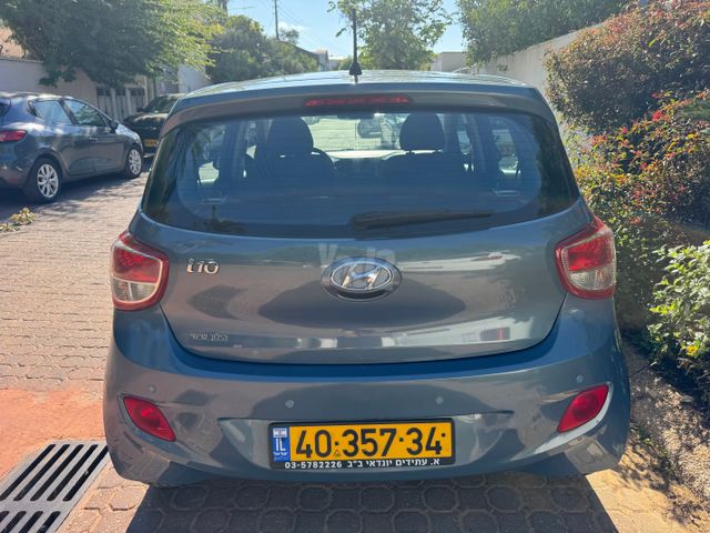 יונדאי i10