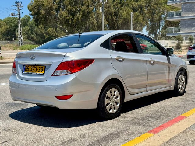 יונדאי אקסנט i25