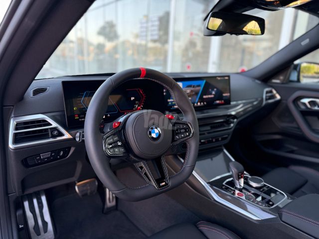 ב מ וו M2