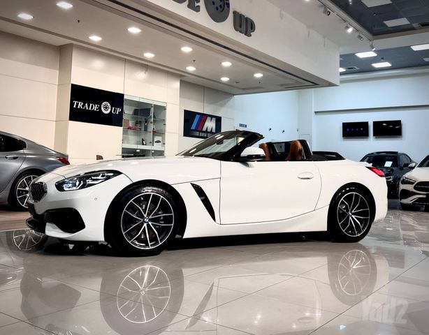 ב מ וו Z4