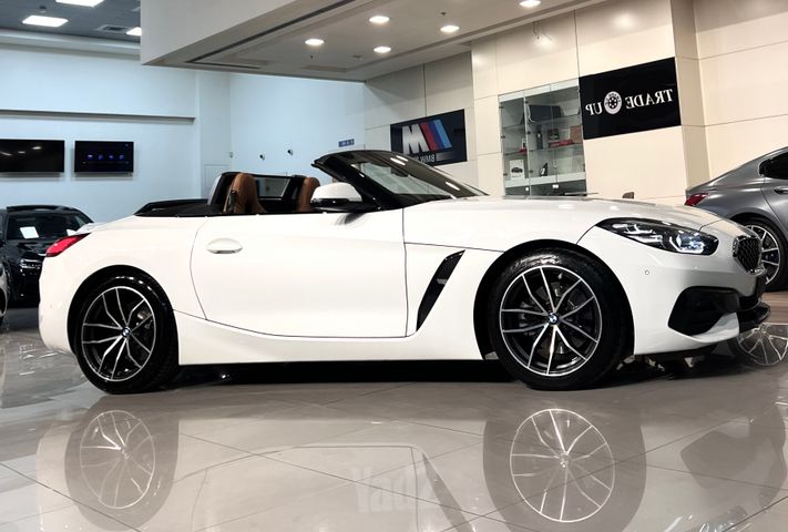 ב מ וו Z4
