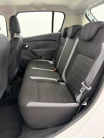 דאצ'יה סנדרו Stepway