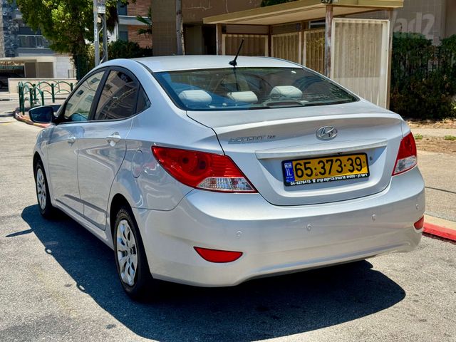 יונדאי אקסנט i25