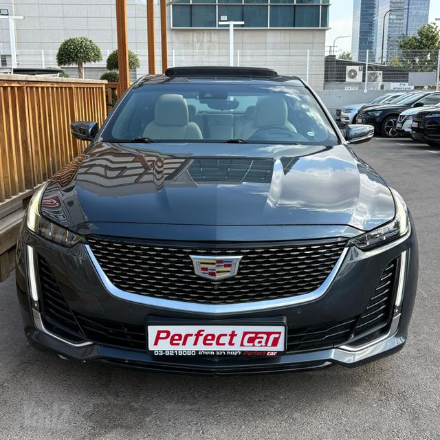קאדילק CT5