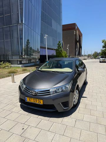 מודעת רכב טויוטה קורולה