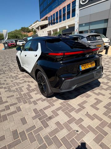 טויוטה C-HR