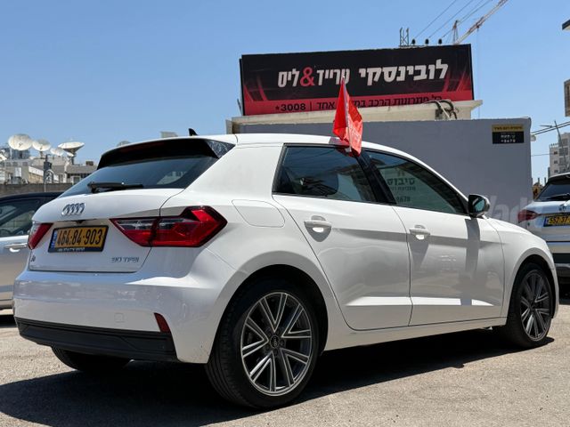 אאודי A1