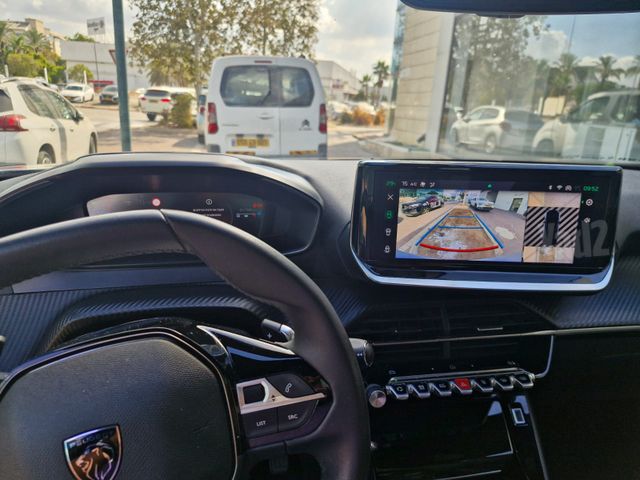פיג'ו 208