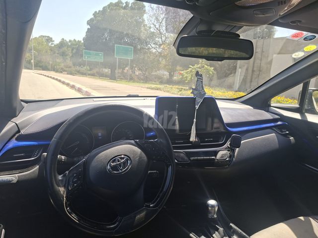 טויוטה C-HR