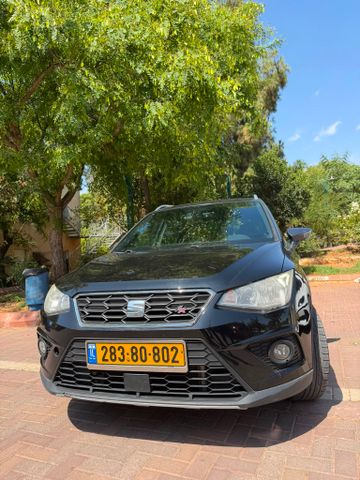 סיאט ארונה