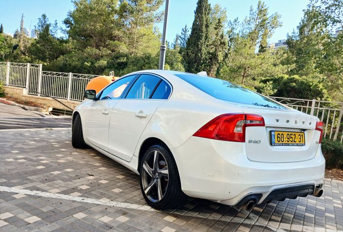 מודעת רכב וולוו S60 1
