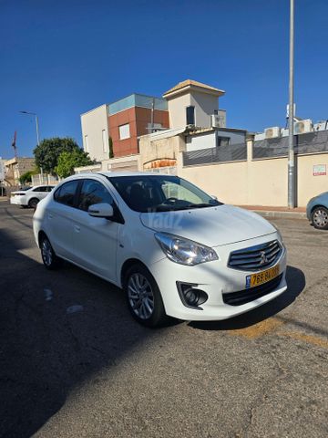 מודעת רכב מיצובישי אטראז'