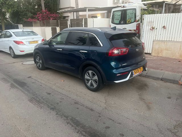 קיה נירו