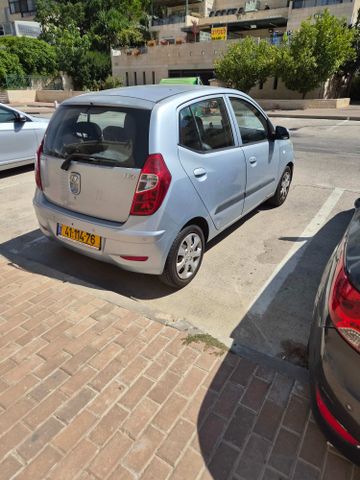 יונדאי i10