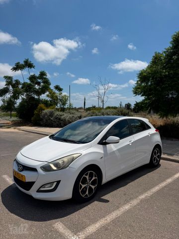 יונדאי i30