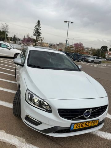 וולוו S60