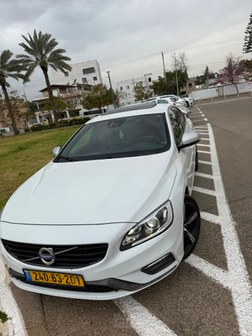 וולוו S60