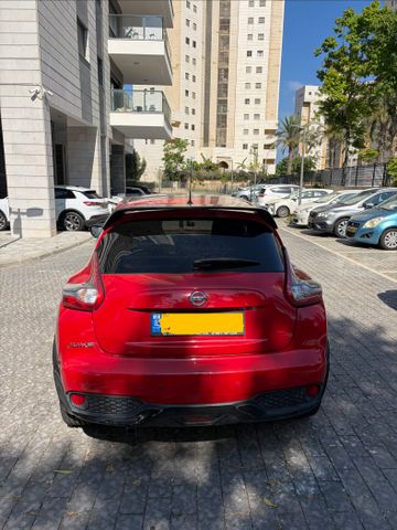 ניסאן ג'וק