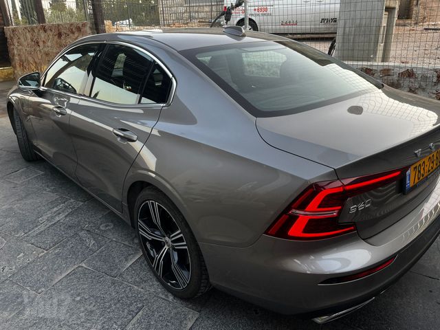 וולוו S60