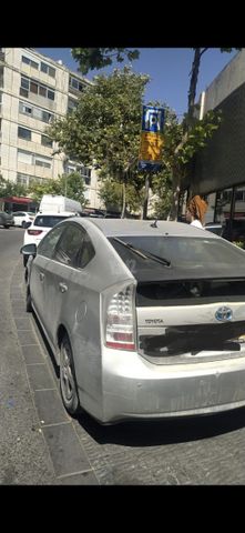 מודעת רכב טויוטה פריוס