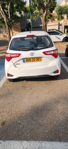 טויוטה יאריס