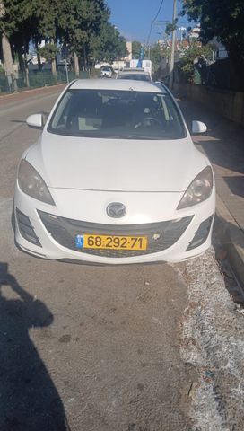 מודעת רכב מאזדה 3