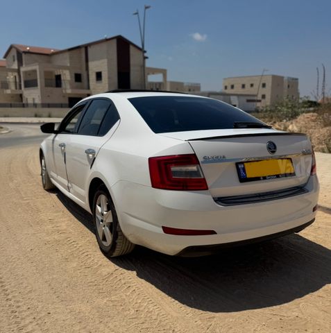 סקודה אוקטביה