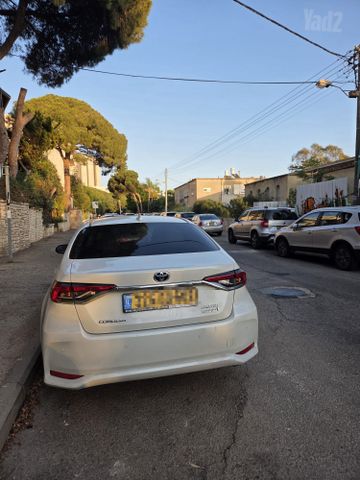 מודעת רכב טויוטה קורולה