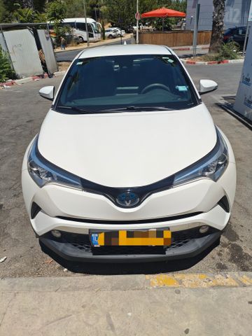 טויוטה C-HR