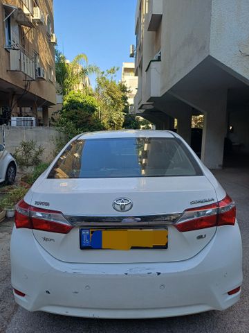 טויוטה קורולה
