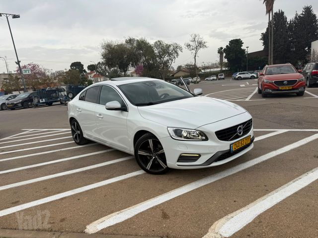 וולוו S60