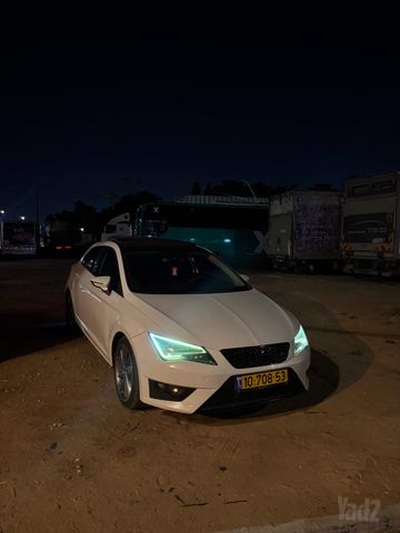 מודעת רכב סיאט לאון