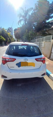 טויוטה יאריס